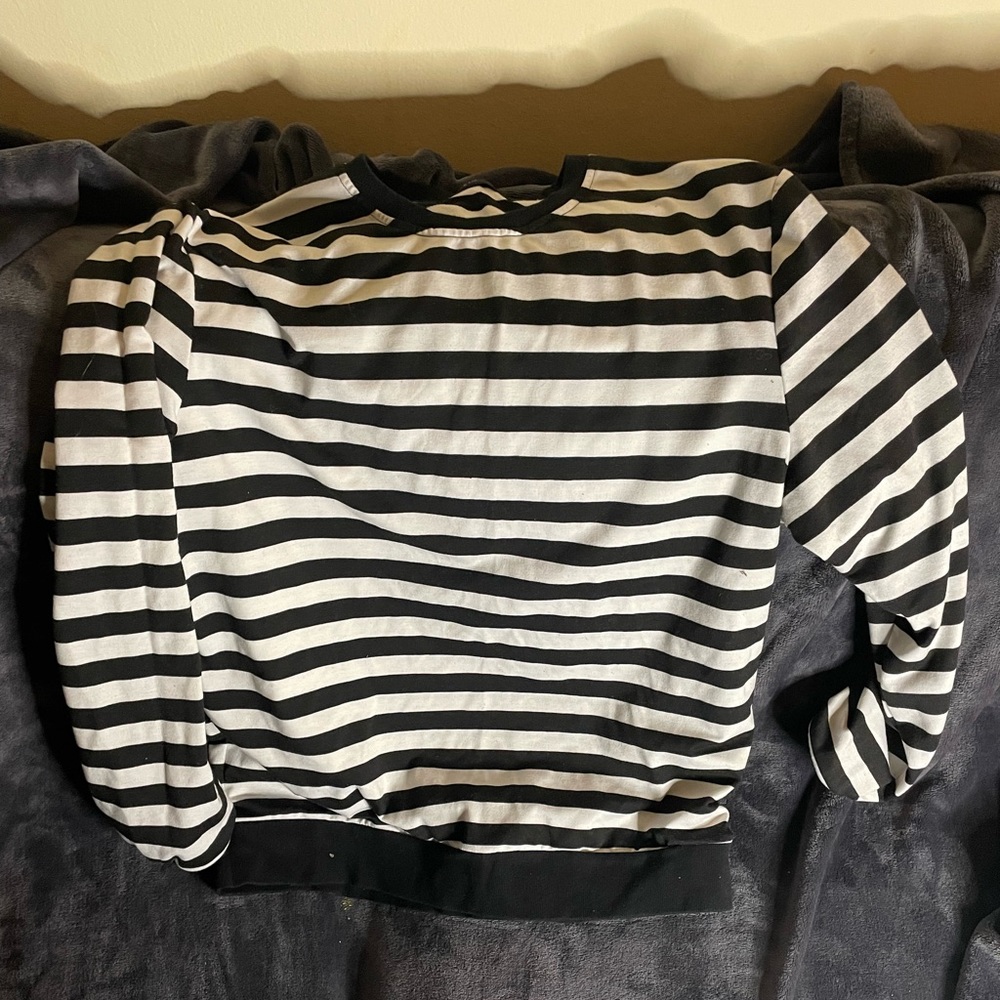 SHEIN Black & White Sweater
